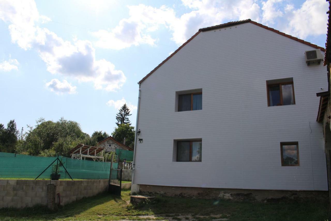 Apartman Suchdol Apartment Bujanov Exterior photo